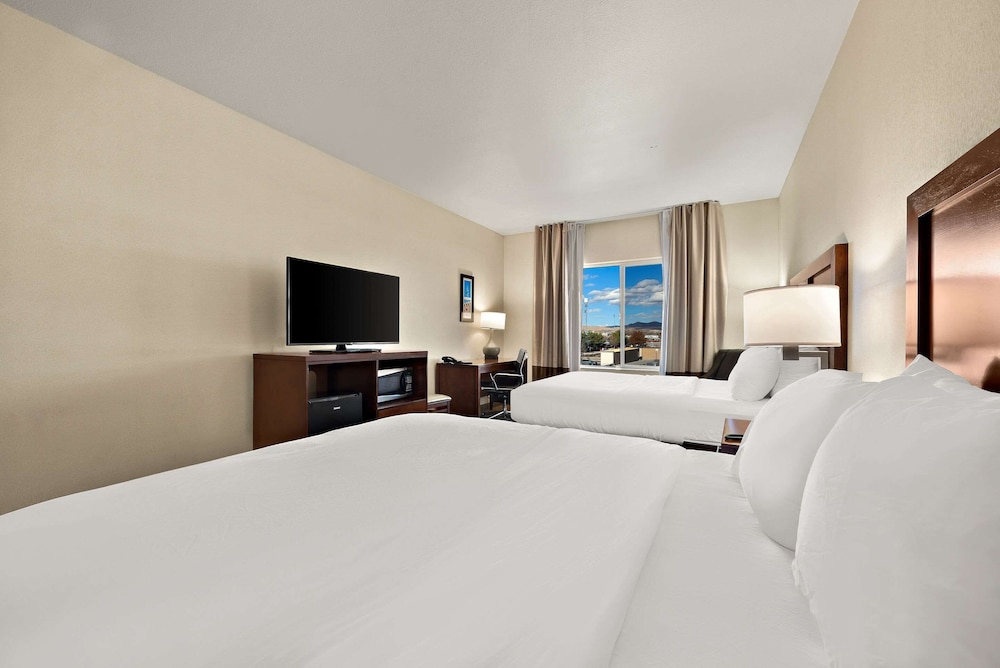 ROOM, 2 QUEEN BEDS, ACCESSIBLE
