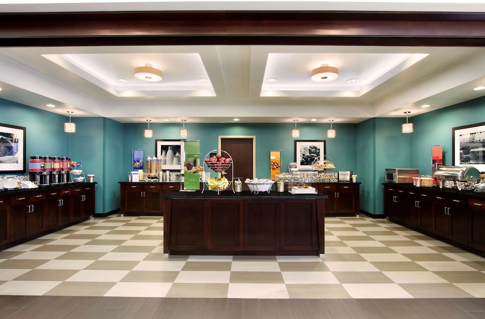 Hampton Inn And Suites York South 4/22