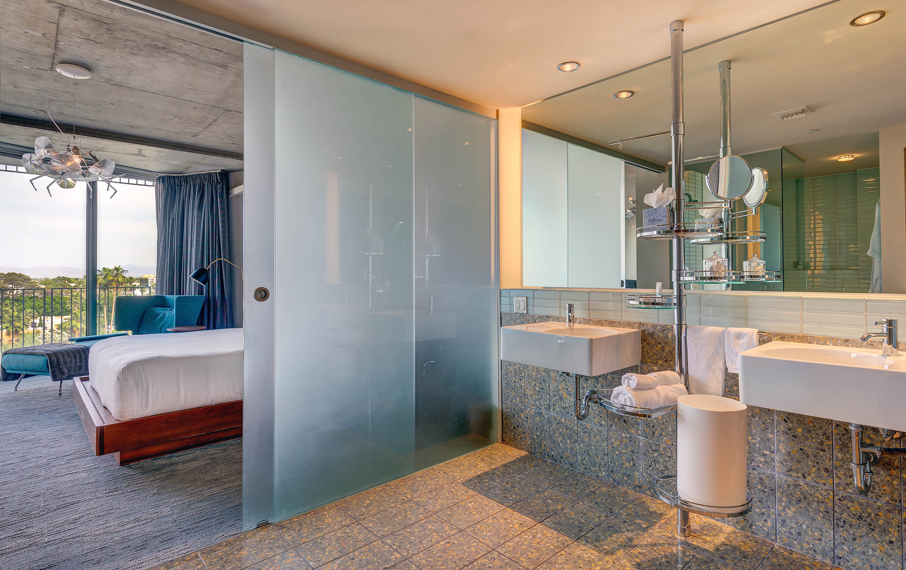 Suite, King Bed, Hotel Valley Ho 2/3