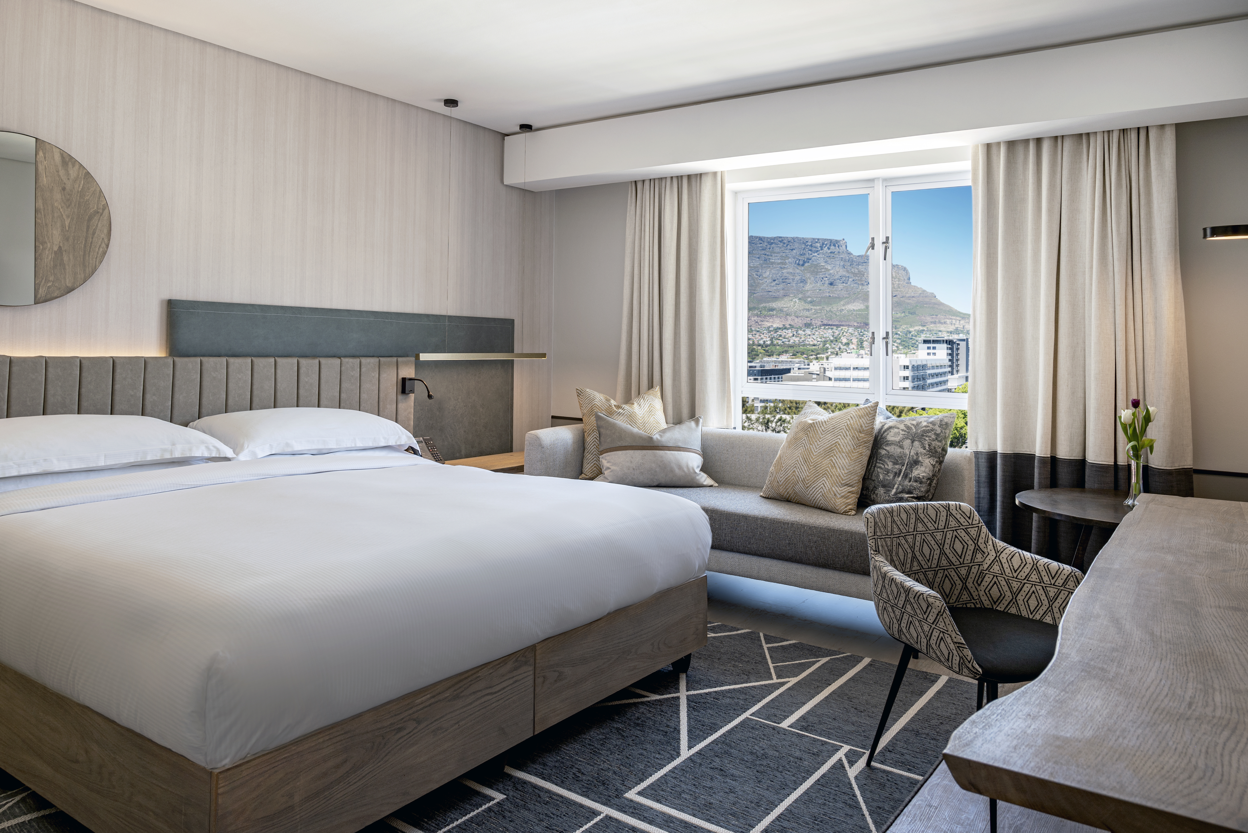 Regency, Suite