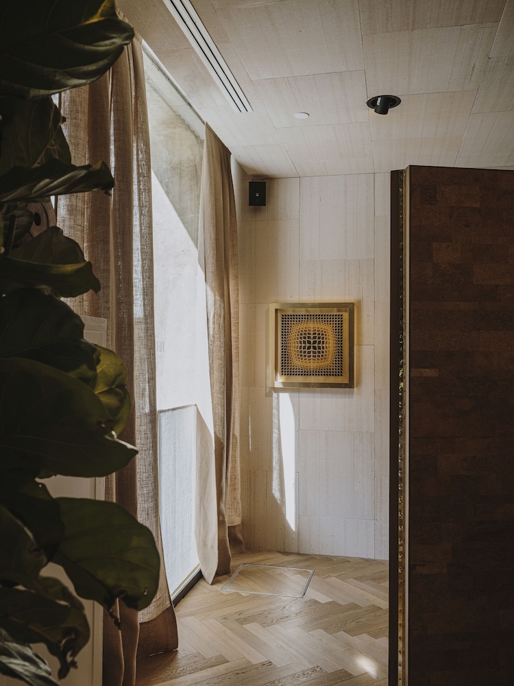 Hotel Regina Barcelona 35/50