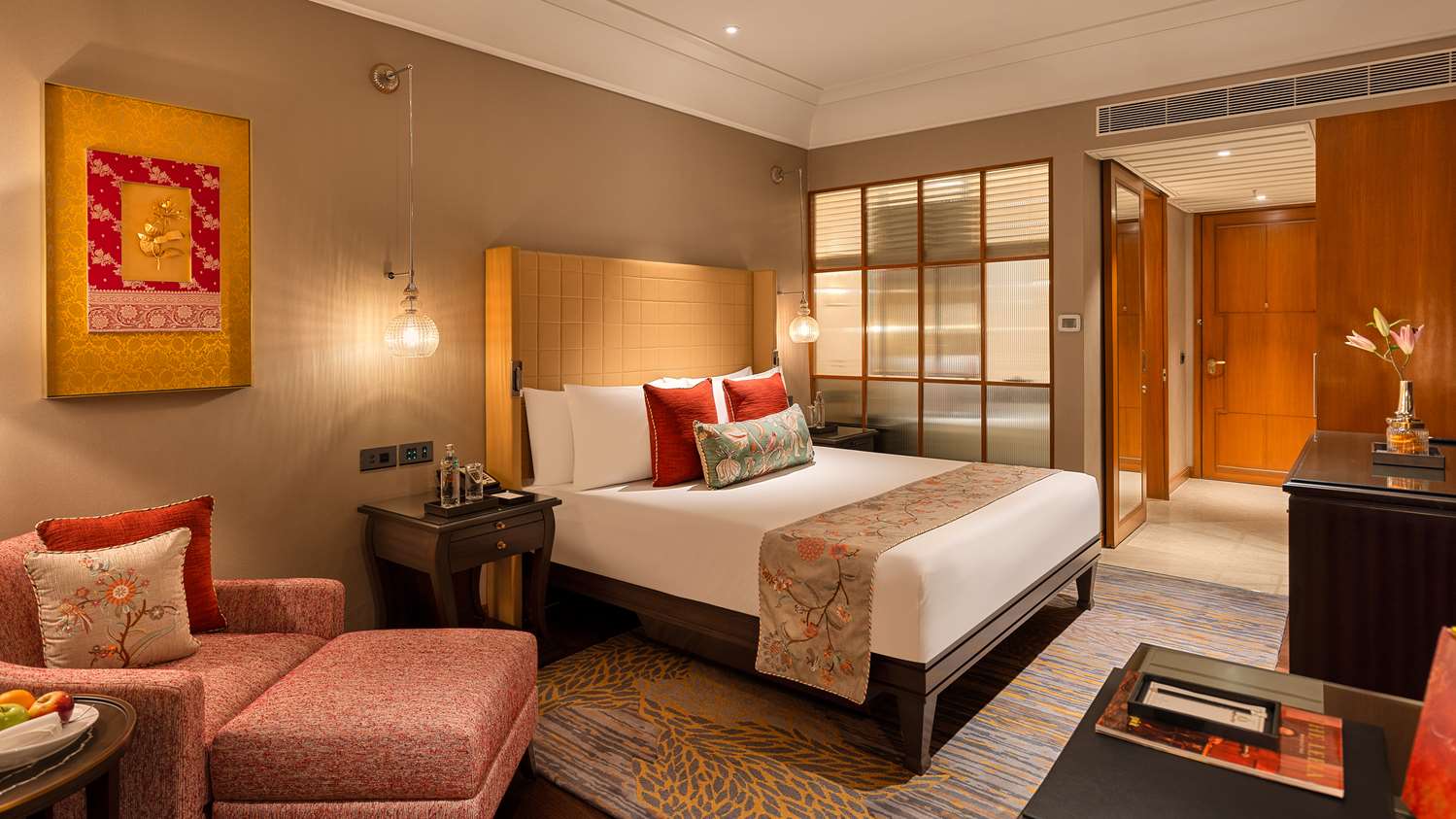 The Leela Hyderabad 24/44
