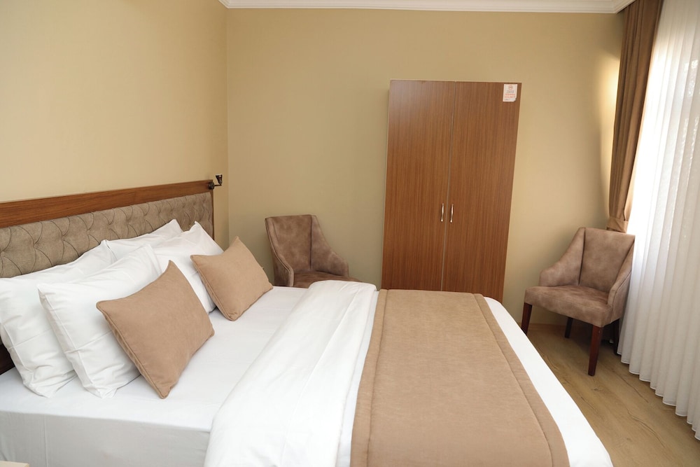 Helen Suites Aparts 30/50