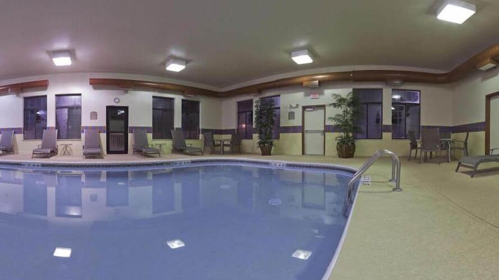 Holiday Inn Express Greensburg 1/50