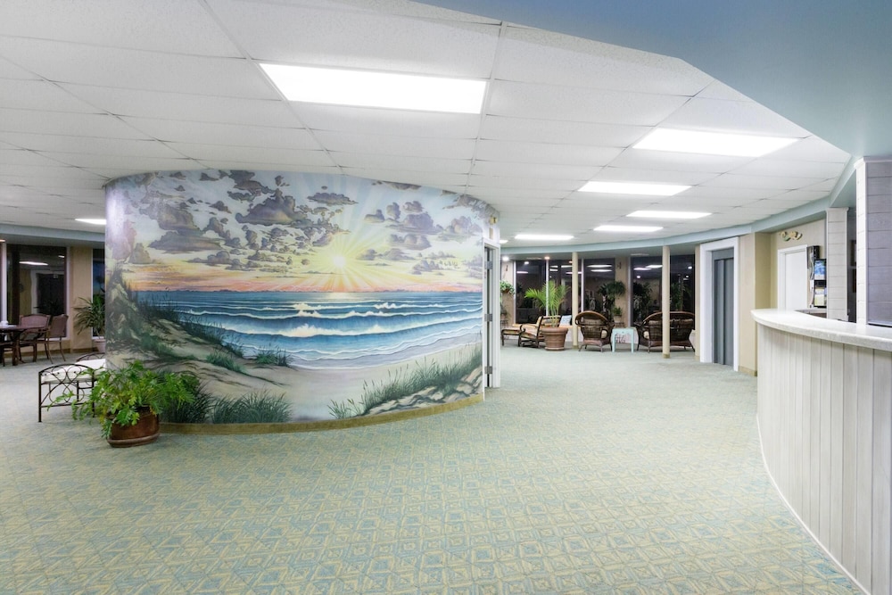 Days Inn & Suites By Wyndham Jekyll Island 9/58