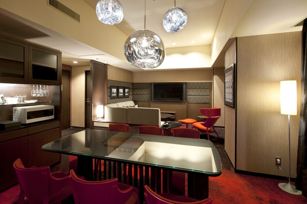 The Royal Park Hotel Iconic Tokyo Shiodome 61/73