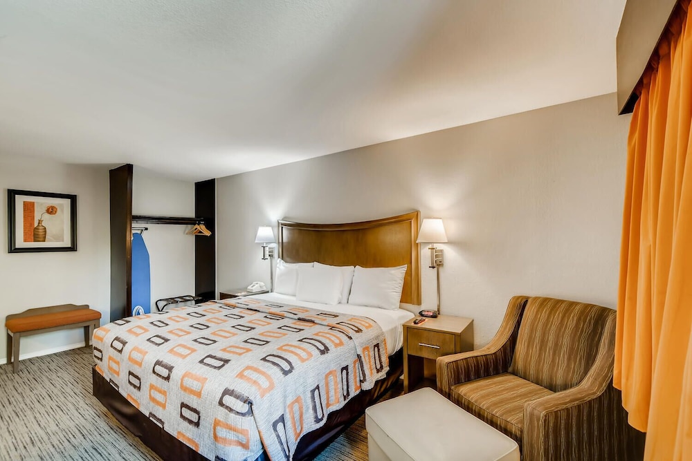 STANDARD, KING BED