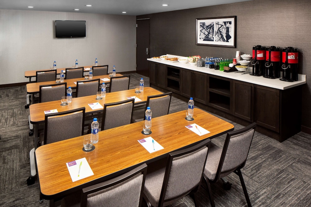 Hyatt Place Long Island City/New York City 54/67