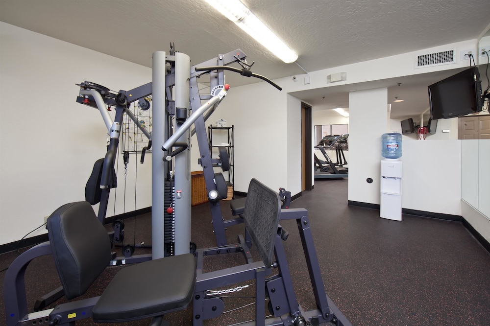 Best Western Plus Scottsdale Thunderbird Suites 19/46