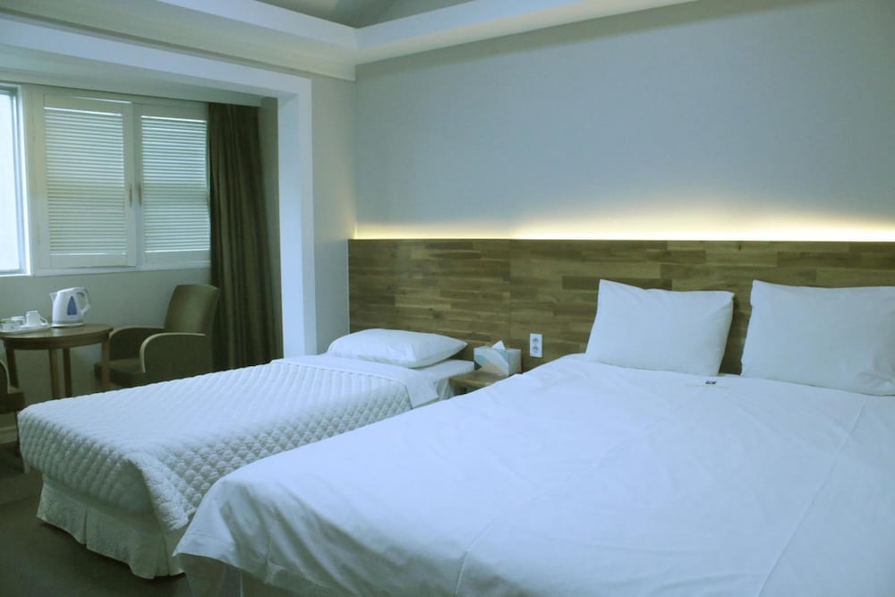 Ocean View Hotel 5/46