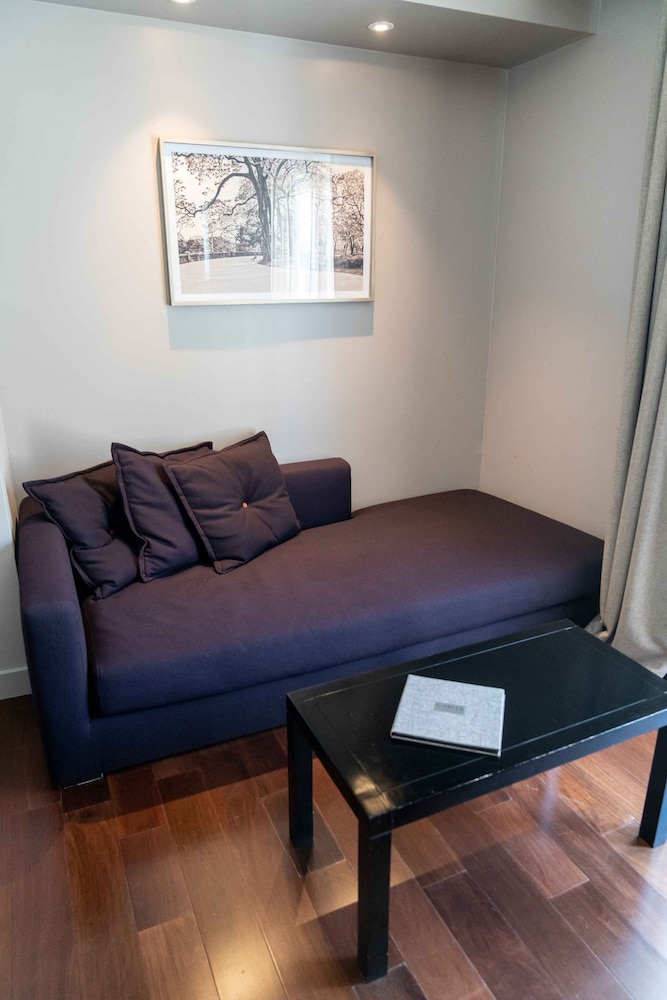 CARLES HOTEL BUENOS AIRES 47/64