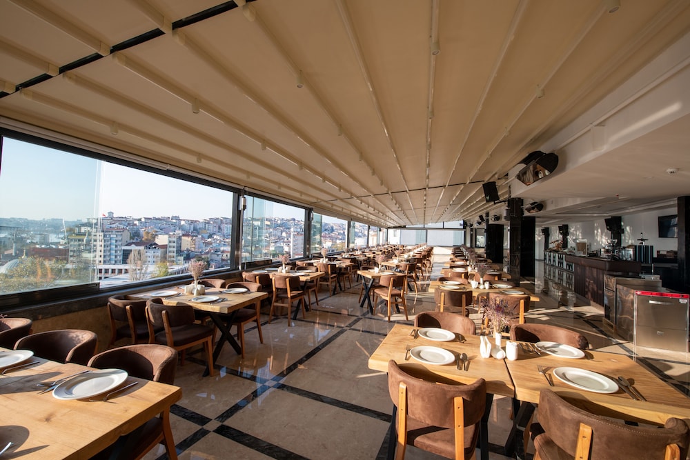 Bvs Bosphorus Hotel Pera 55/64