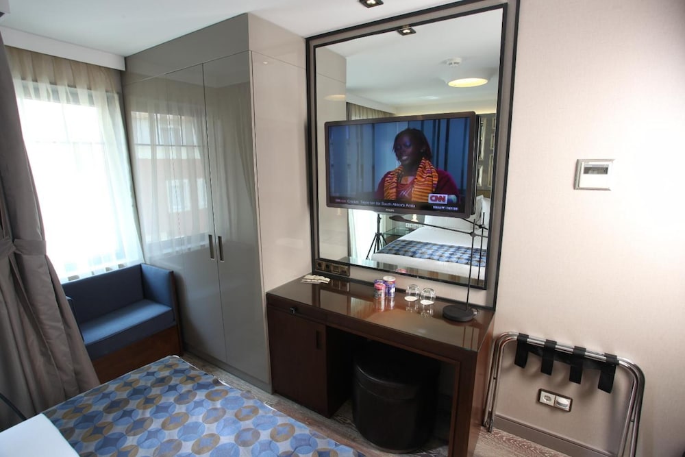 La Villa Hotel 41/41