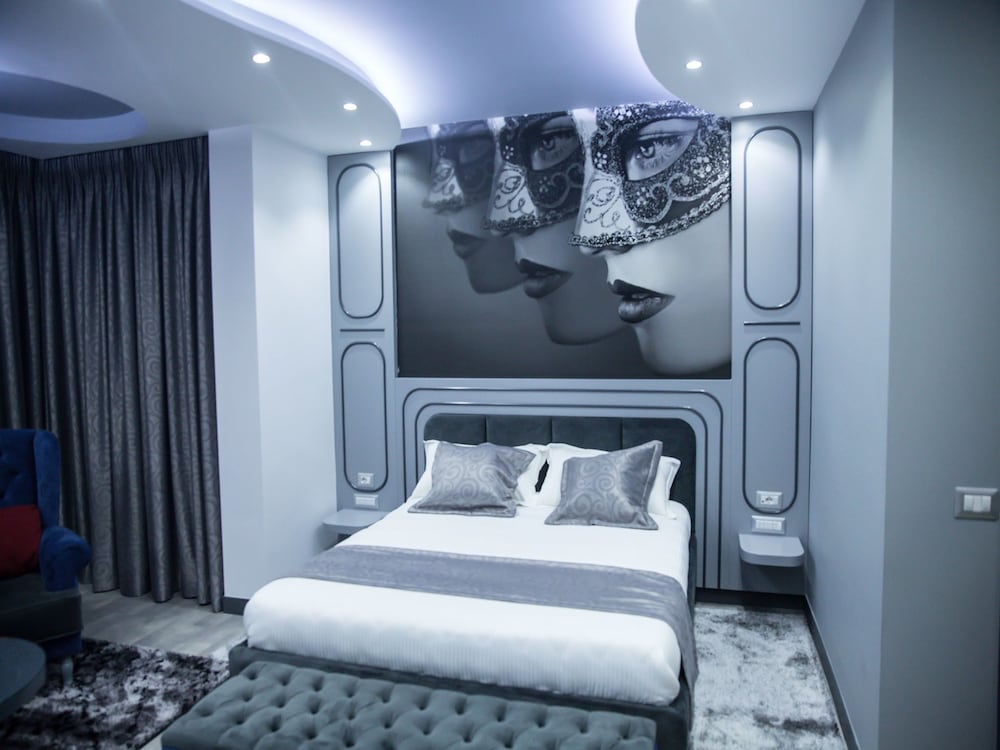 New W Hotel 35/50