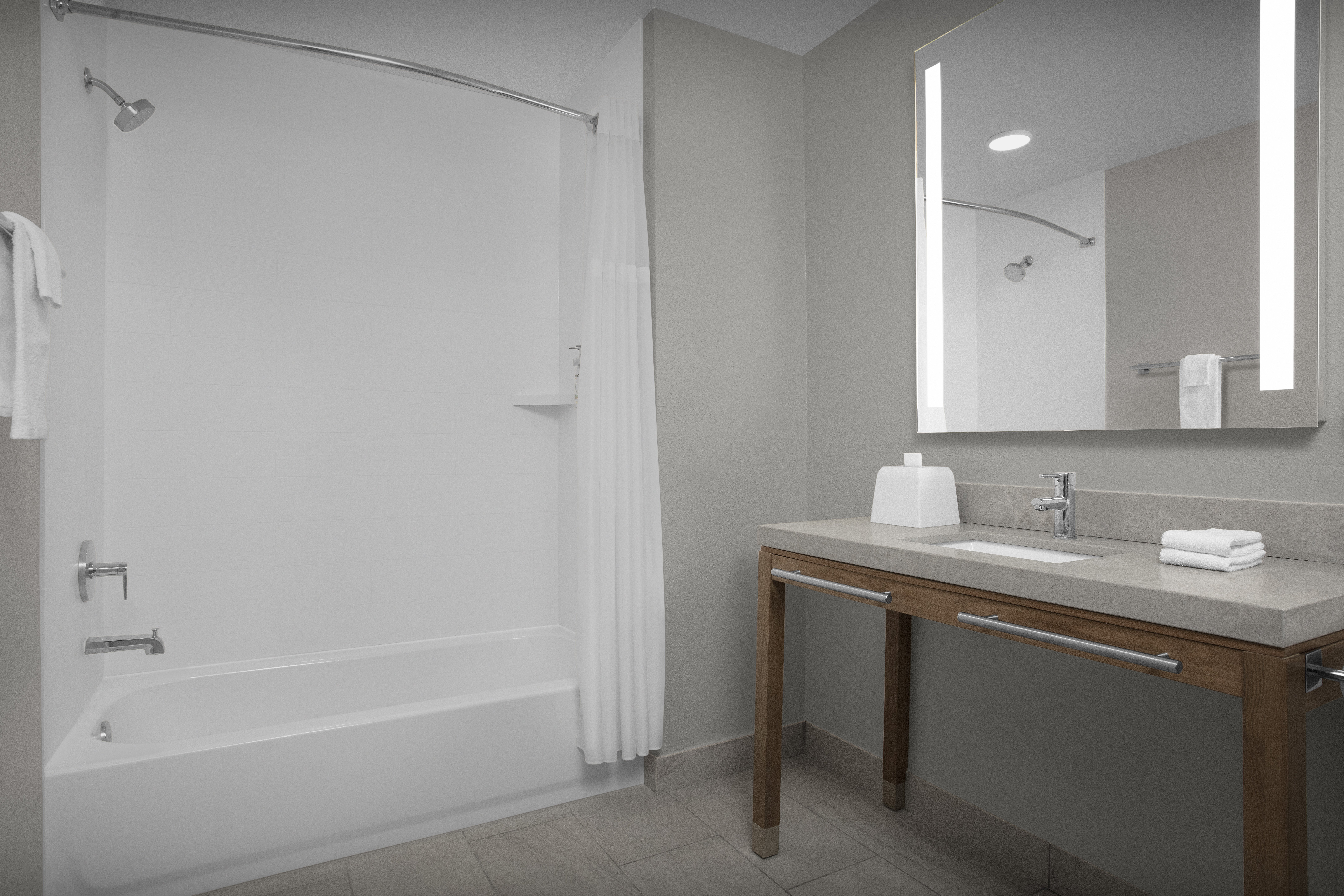 Candlewood Suites Jacksonville Southpoint by IHG 70/70