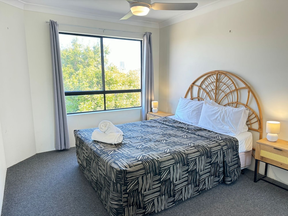 1 BEDROOM, APARTMENT