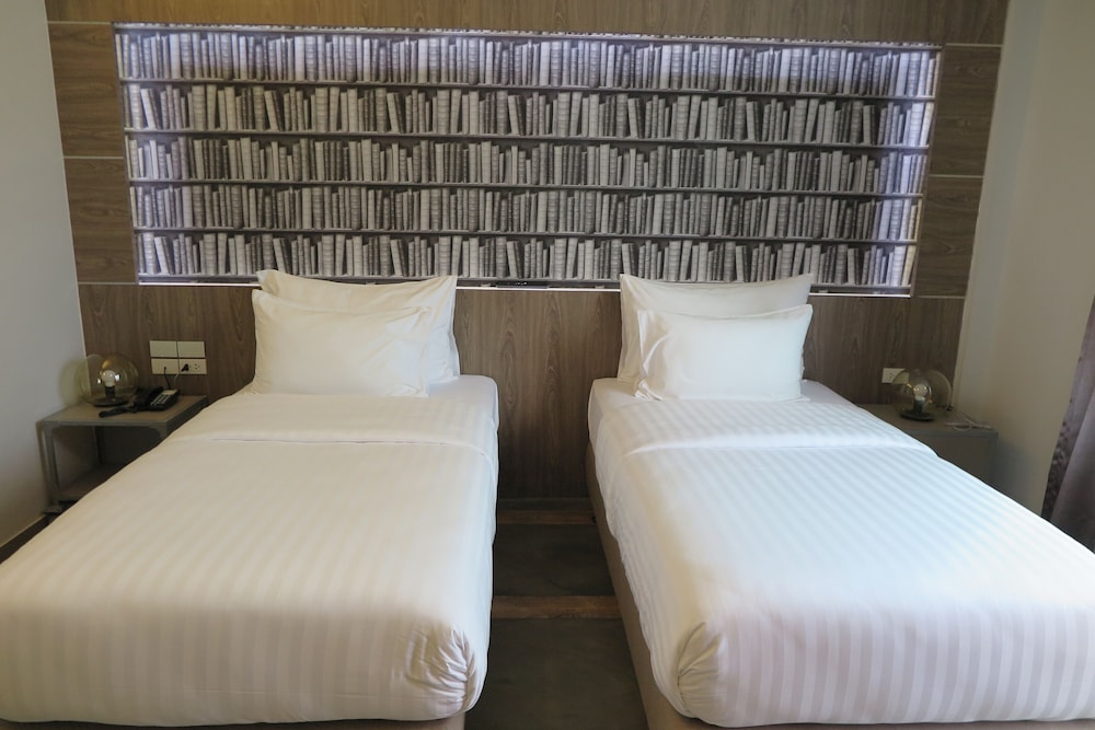 V20 Boutique Hotel 23/76