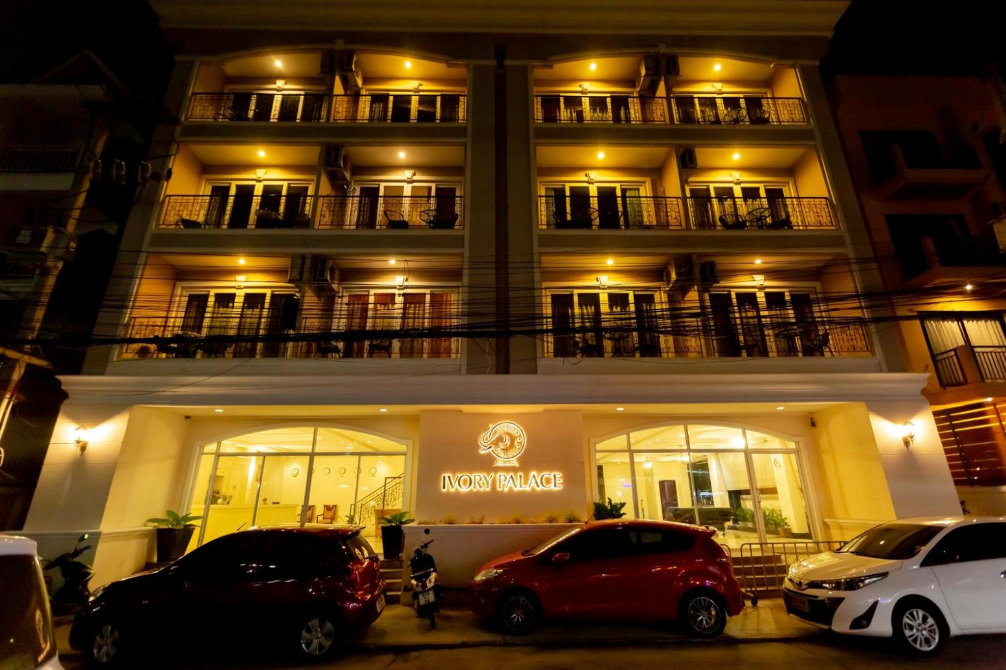 Ivory Palace Hotel 2/50