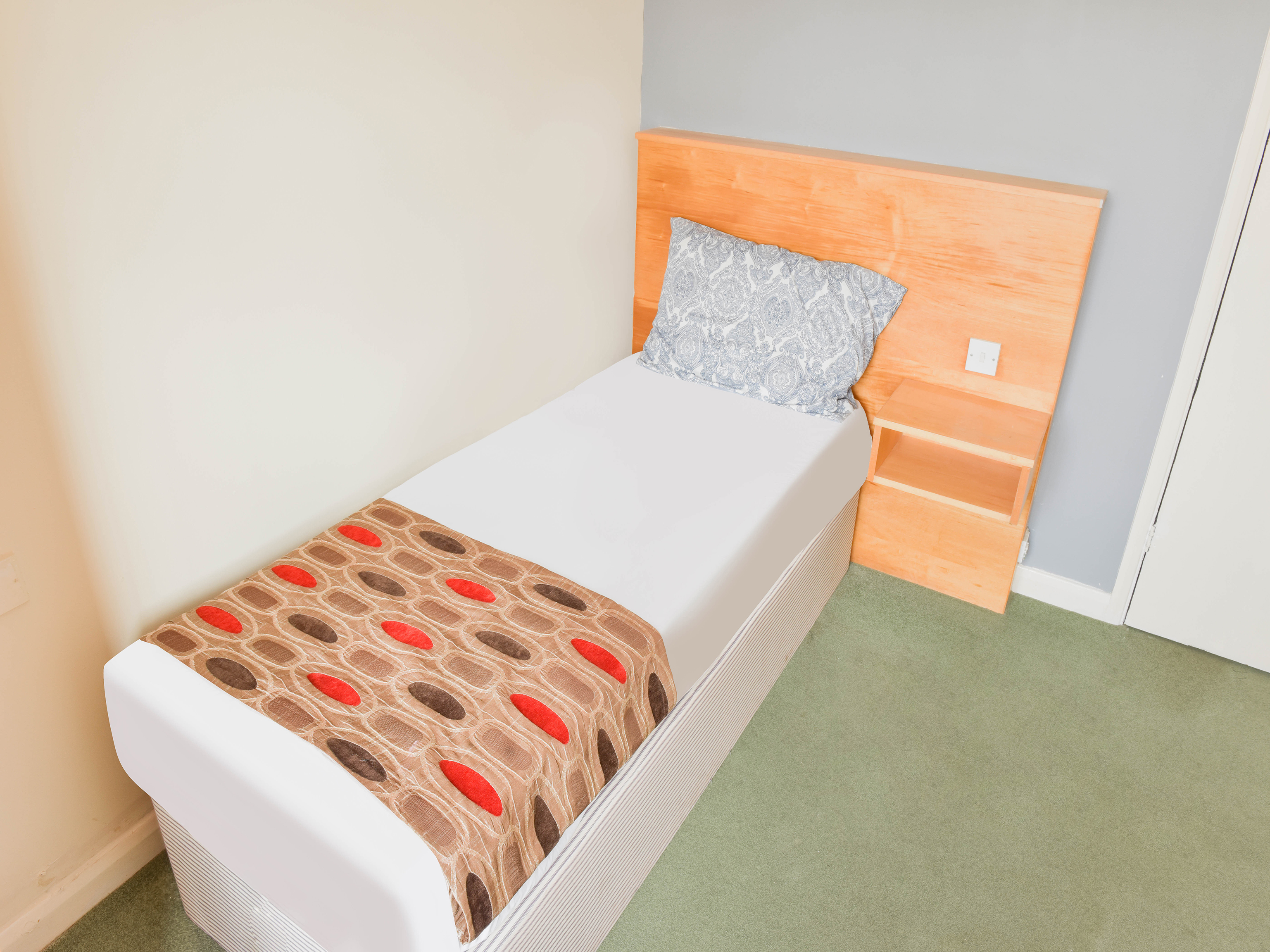 غرفة قياسية مفردة، OYO Shilton Inn 3/5