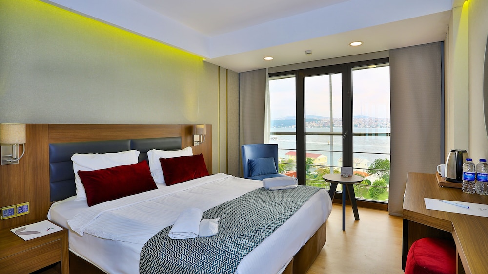 Zimmer Bosphorus Hotel 10/57