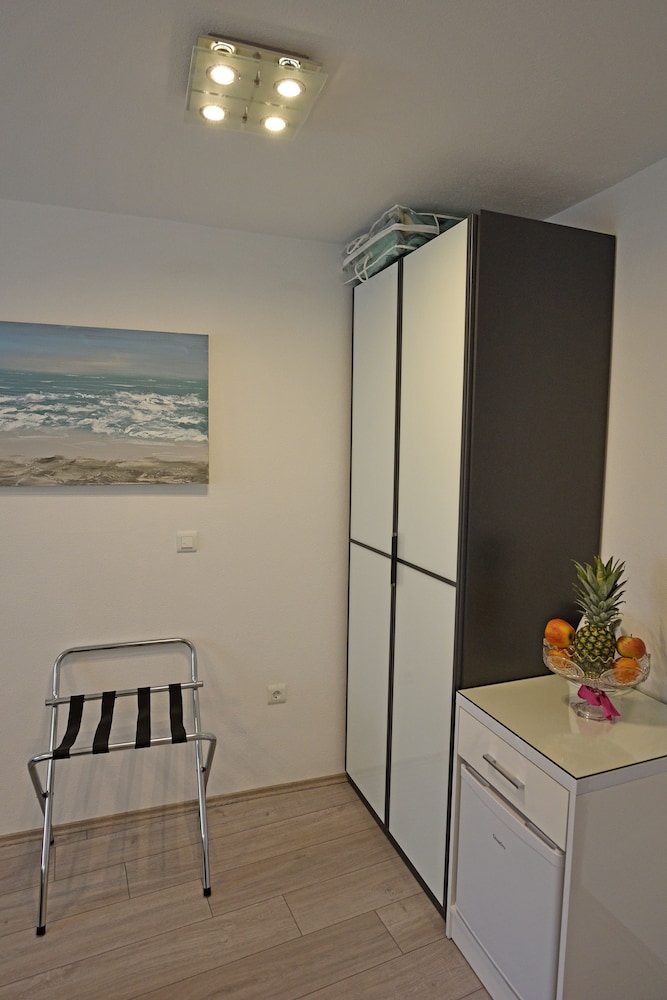 Kuzma Rooms 2 8/18