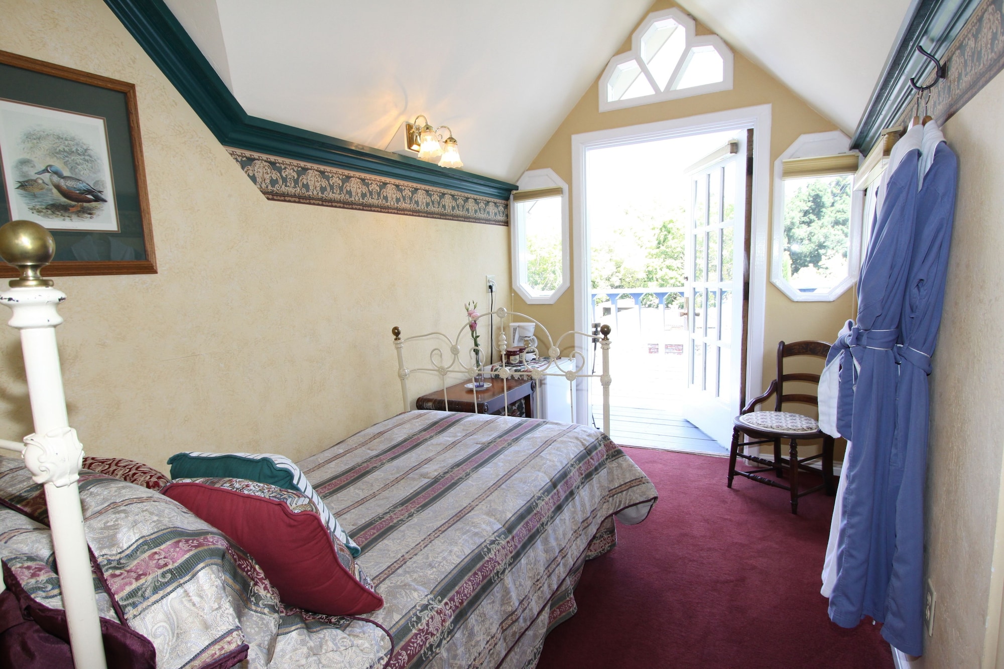 2 ROOMS, TURRET, SUITE, BALCONY