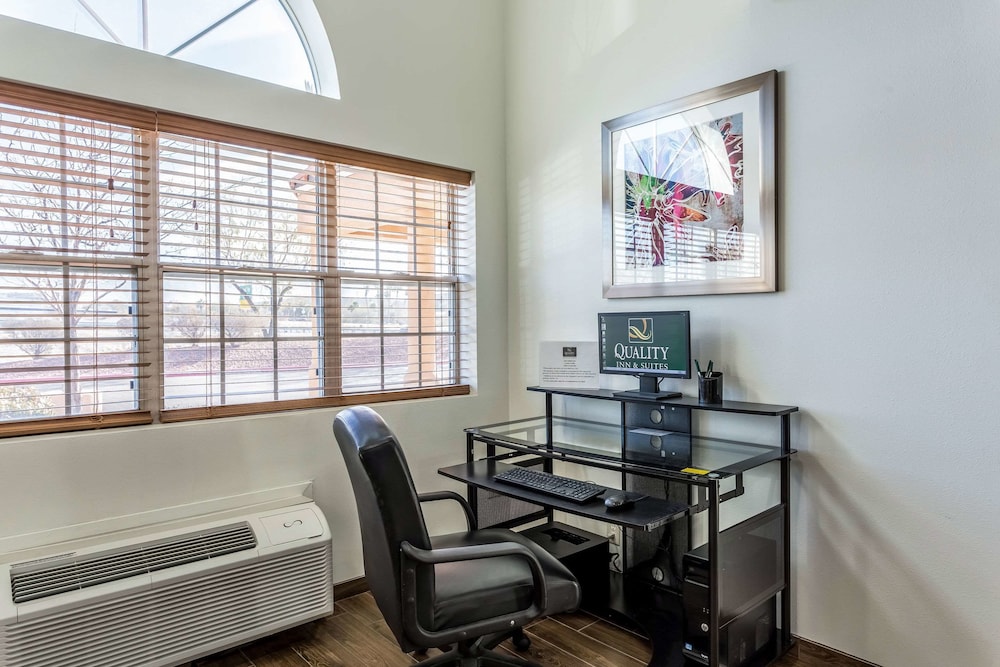 Quality Inn and Suites El Paso I-10 31/43