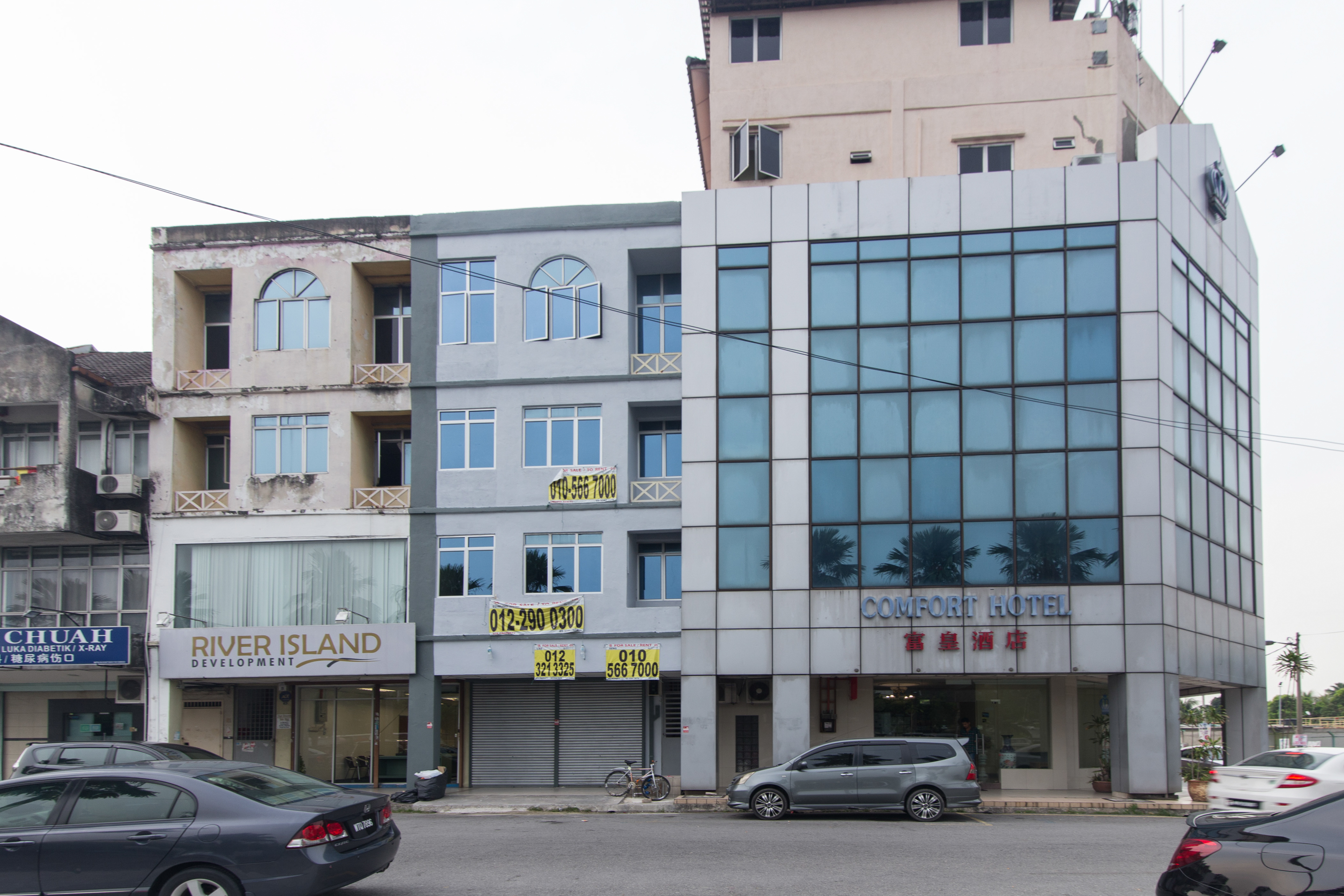Super OYO 447 Comfort Hotel Meru 14/18