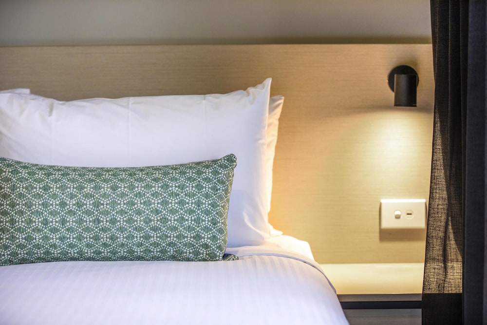 ESPLANADE HOTEL 31/56