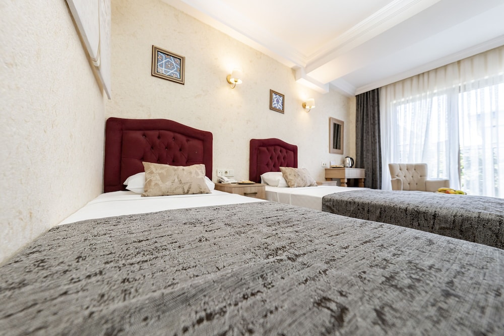 Konur Hotel 18/50