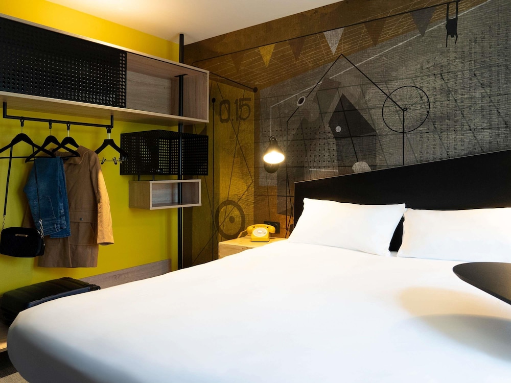 Ibis Styles Dreux Centre Gare 10/50