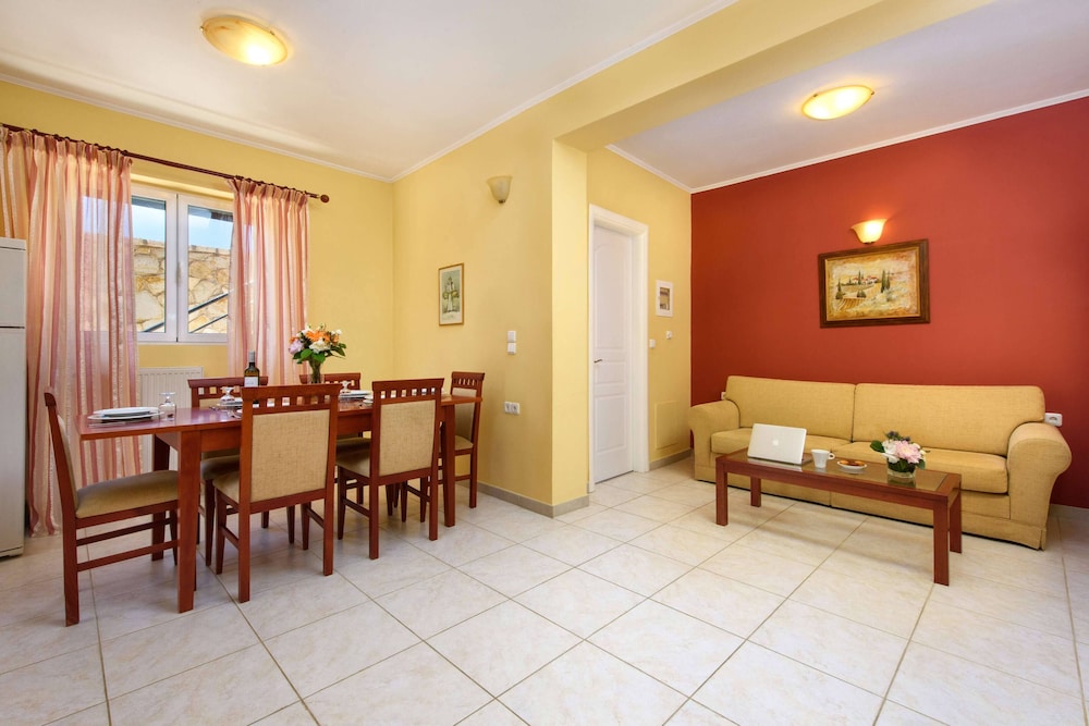 Villa Lemonia 21/50