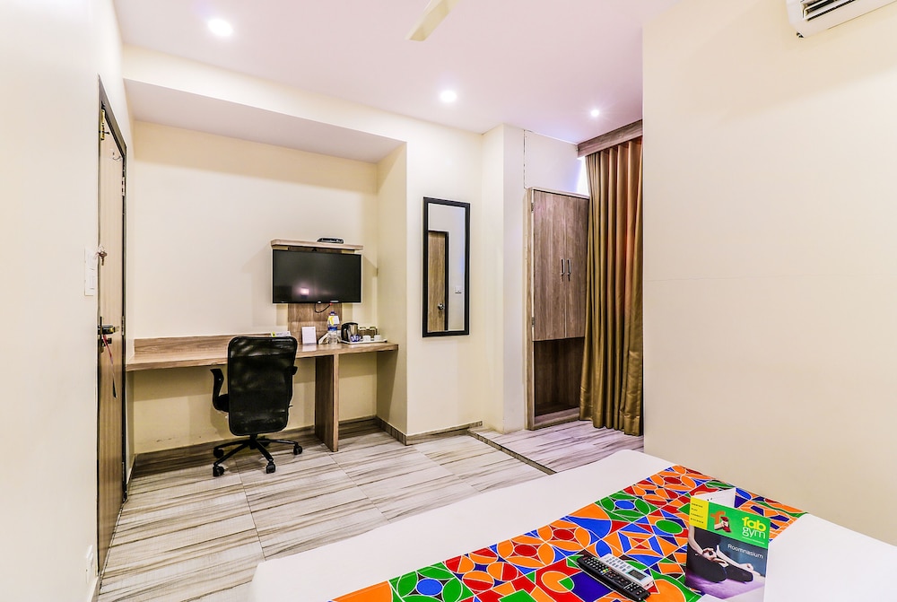 Fabhotel Aksa International Andheri East 25/32