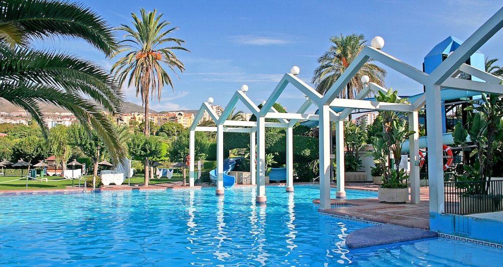Club La Costa At Benal Beach 28/33