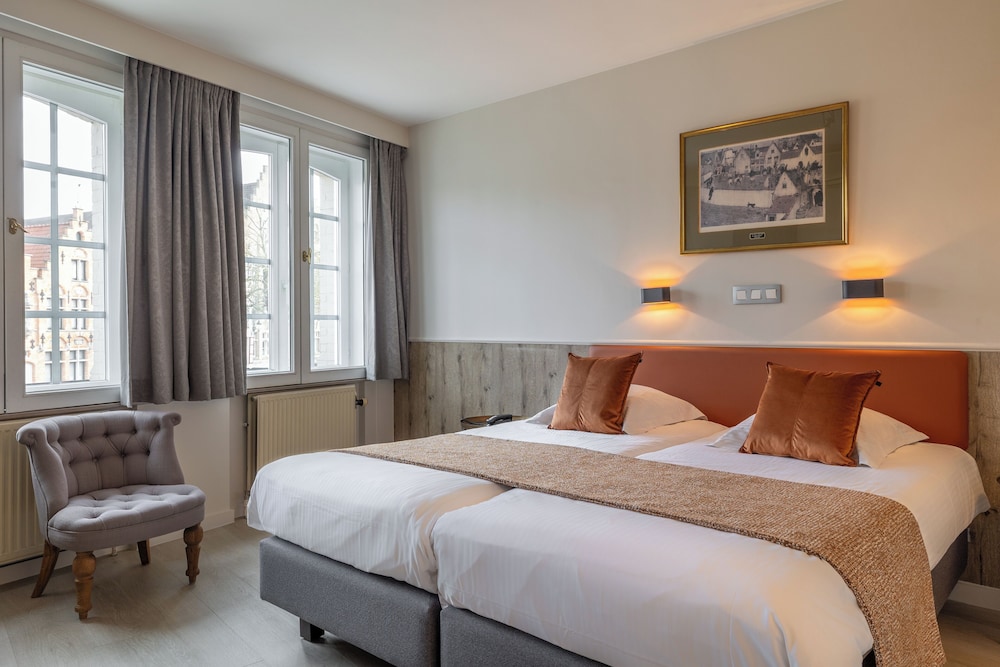 Twin room Canal view