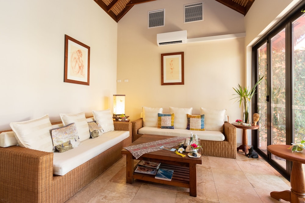 Bali Hai Resort 47/78