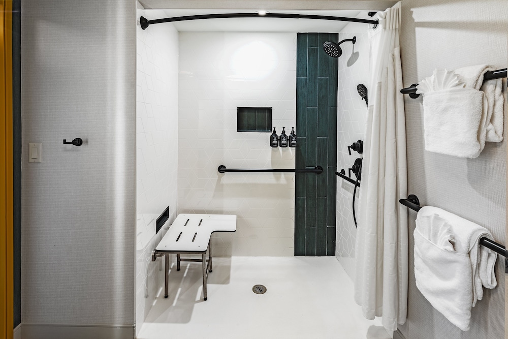 Hotel Indigo Spring - Woodlands Area 23/79
