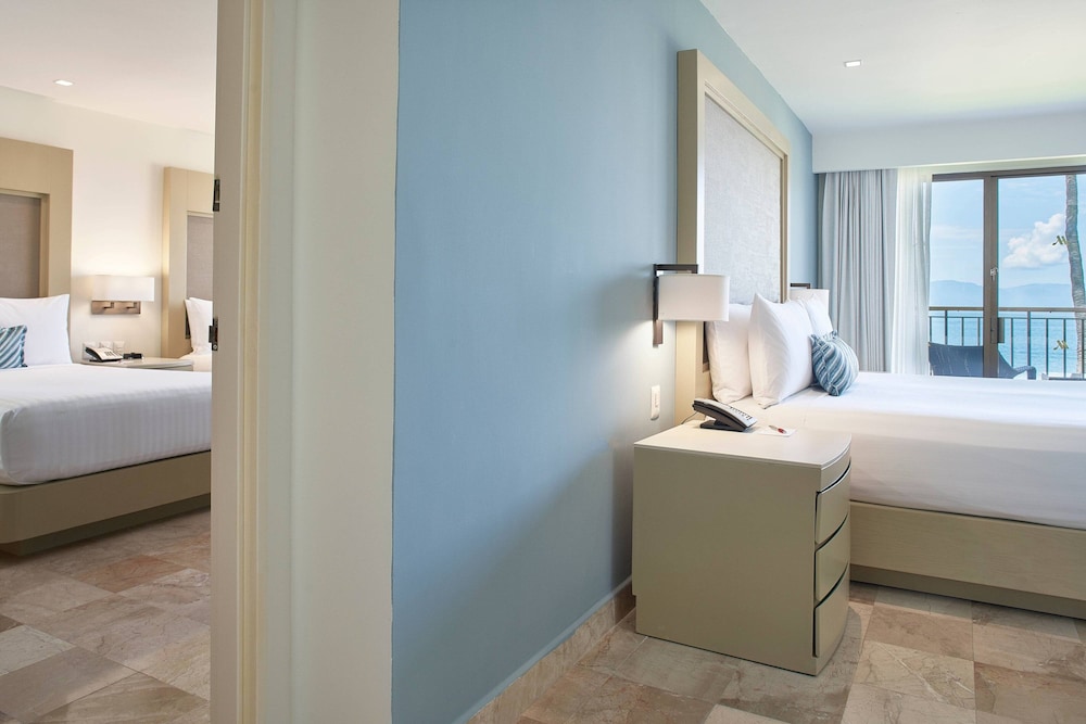 Marriott Puerto Vallarta Resort and Spa (ex Casa Magna Marriott Puerto Vallarta Resort and Spa) 10/60