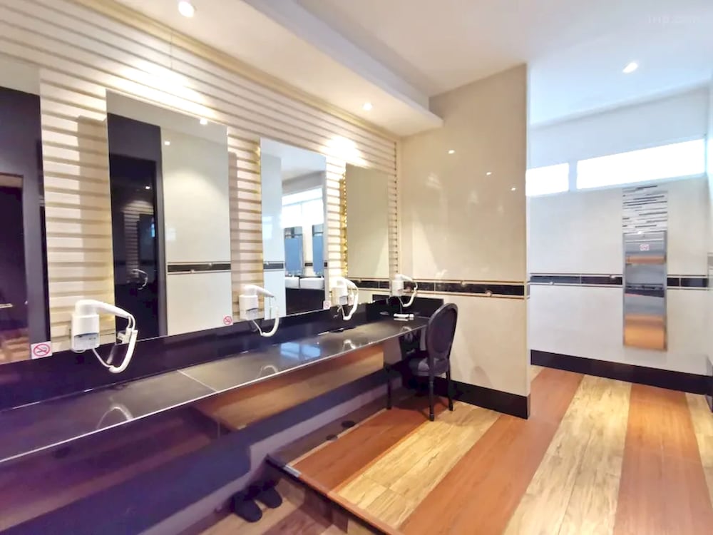 Capital O 75451 Podstel Hostel Bangkok 17/34