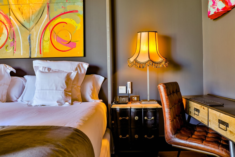 Hotel Lobby Room 19/67
