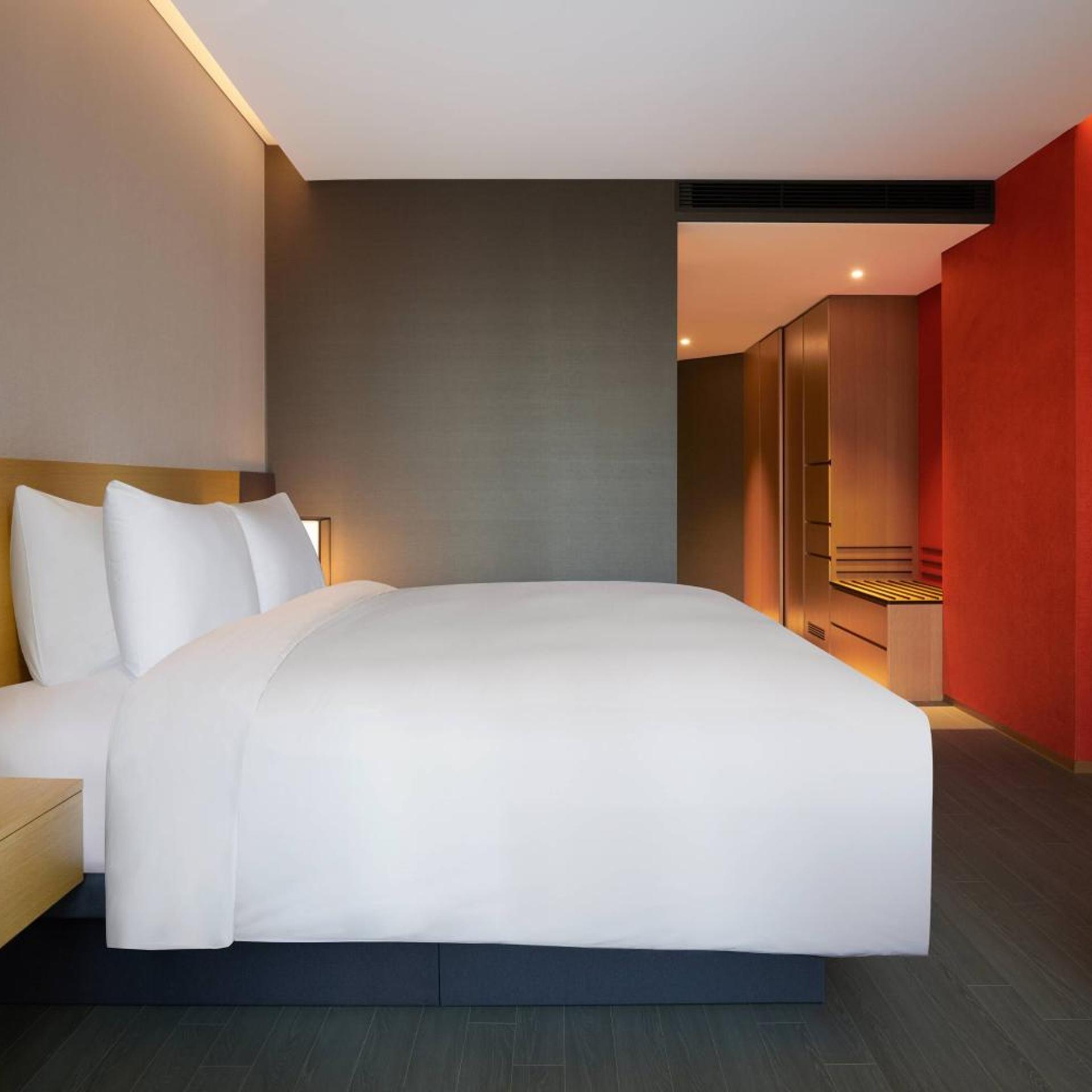 Comfortable, King Bed