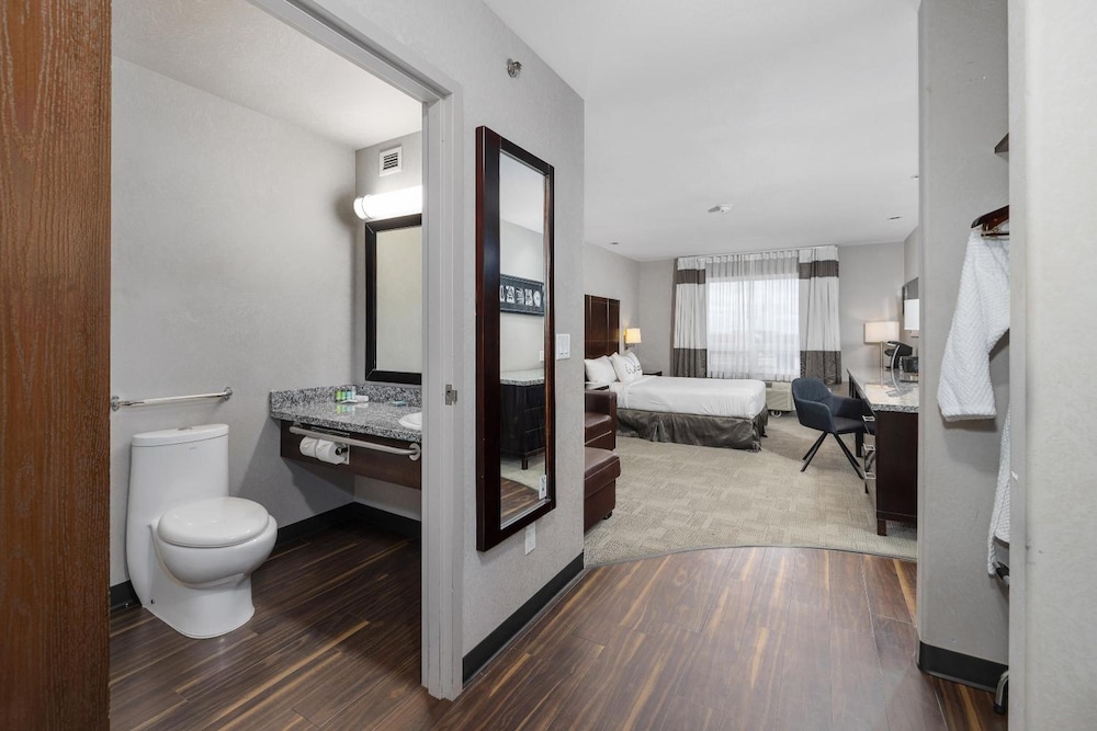Home Inn Suites Yorkton 45/65