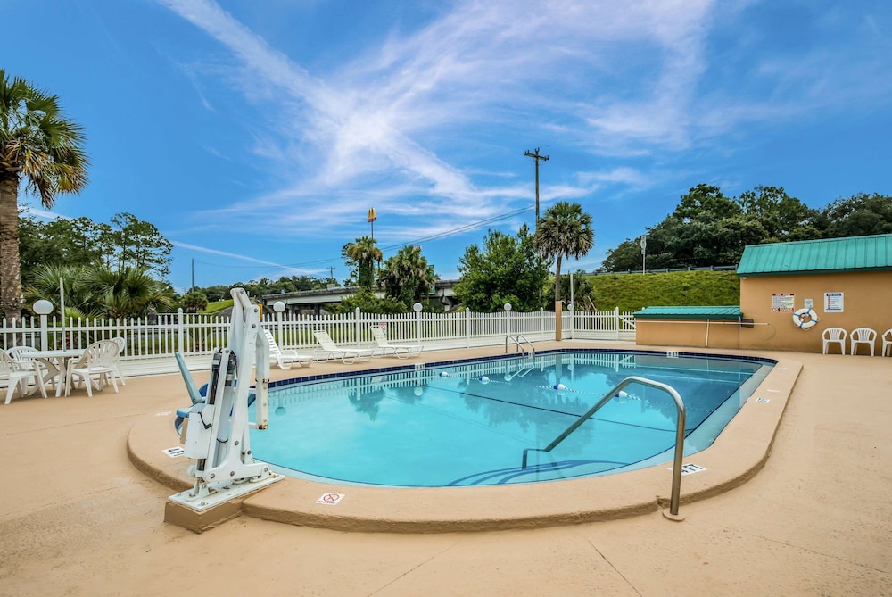 Quality Inn White Springs Suwanee Ex Americas Best Value Inn White Springs Live Oak 7/49