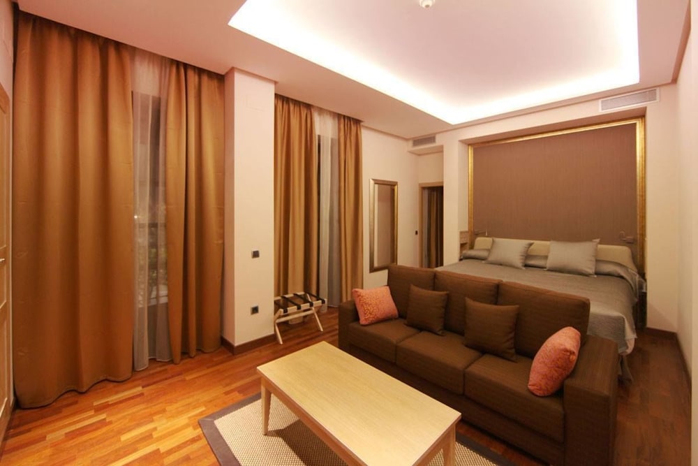 Hotel Casa Consistorial 36/53
