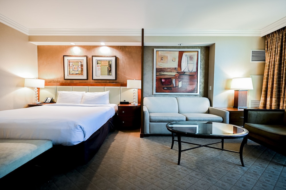 Stripviewsuites At Signature 52/73