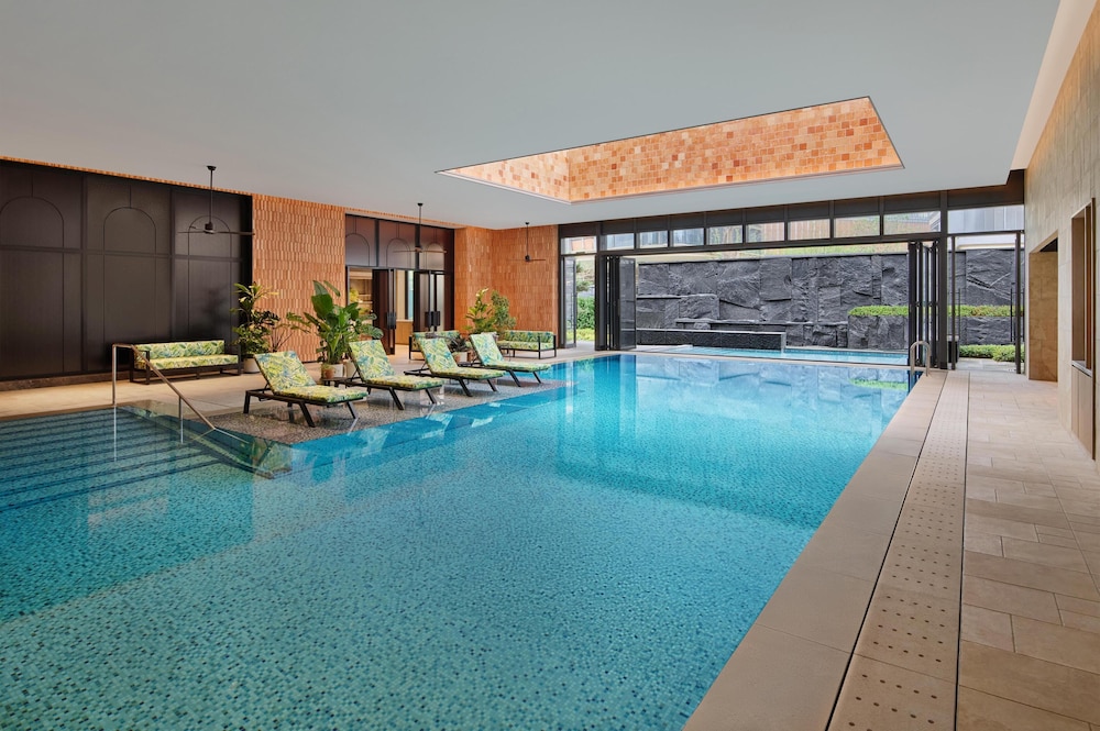Xi Zhe Wuxi, Curio Collection by Hilton 20/36