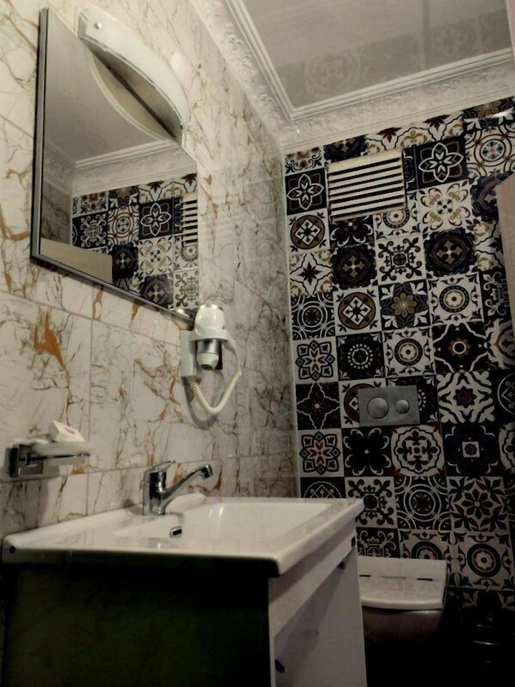 Anibal Hotel 38/38