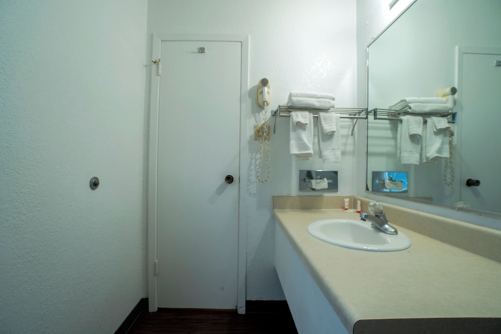 OYO Hotel Kingsville - Hwy 77 49/51