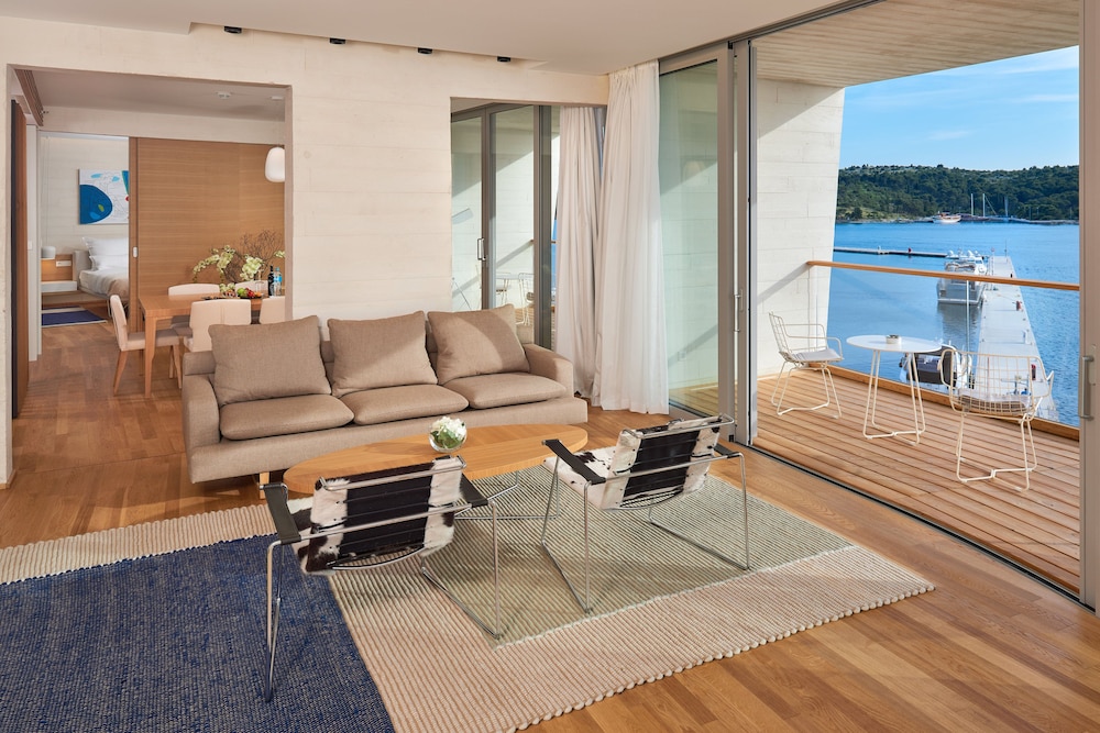 D Resort Sibenik 46/82