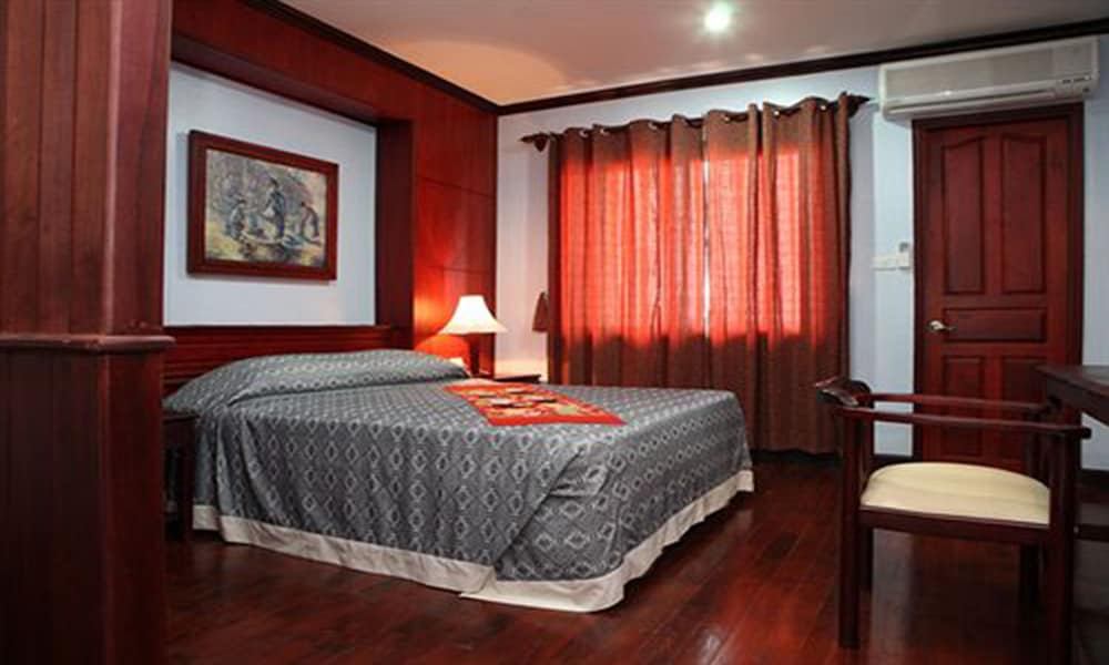 Vansana Riverside Hotel 24/40